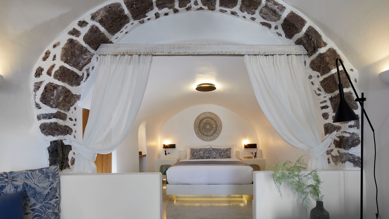Photo of Bedroom in Oia