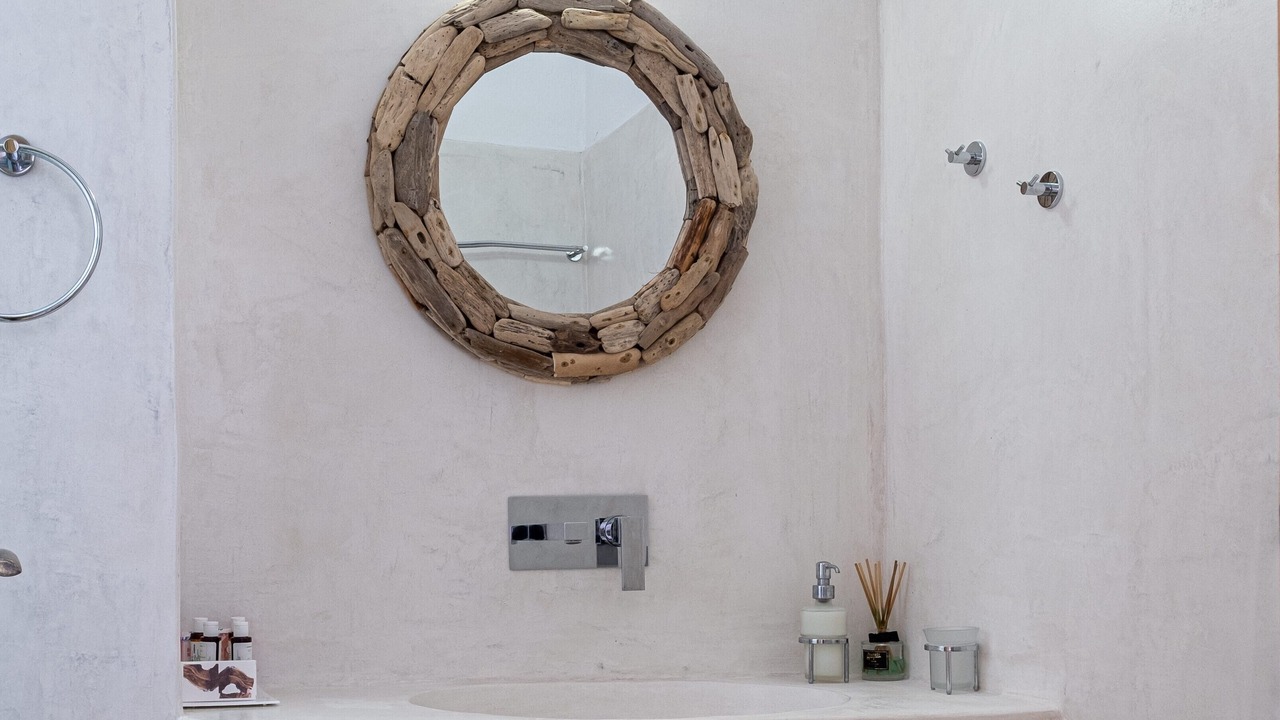 Photo of Bathroom in Kamari