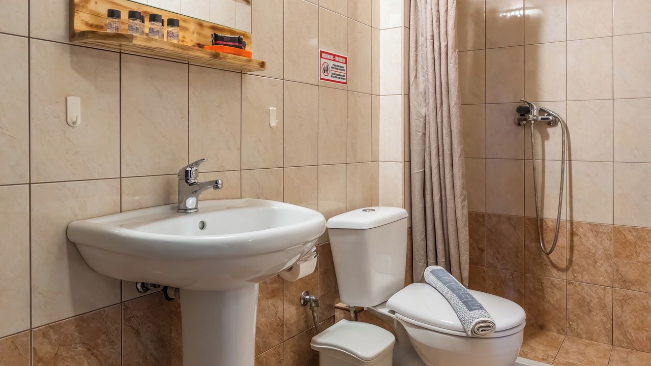 Photo of Bathroom in Mytikas