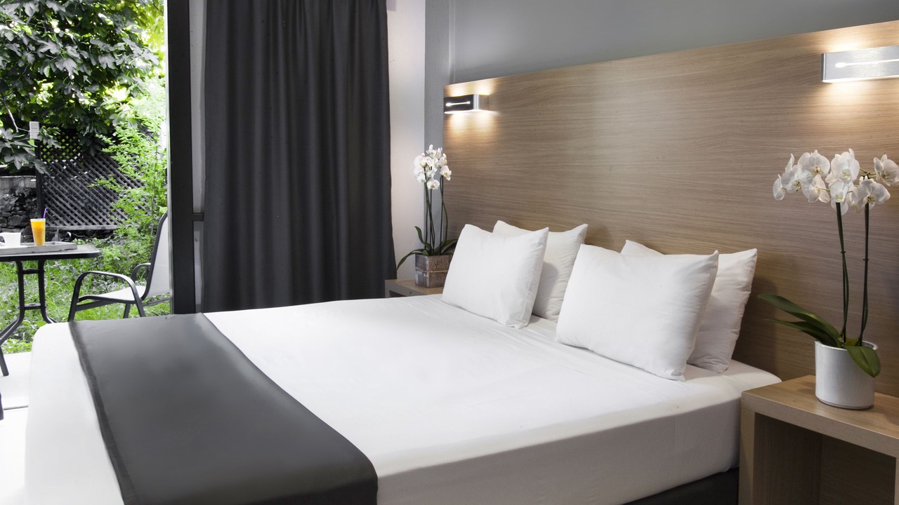 Photo of Bedroom in Skiathos Town
