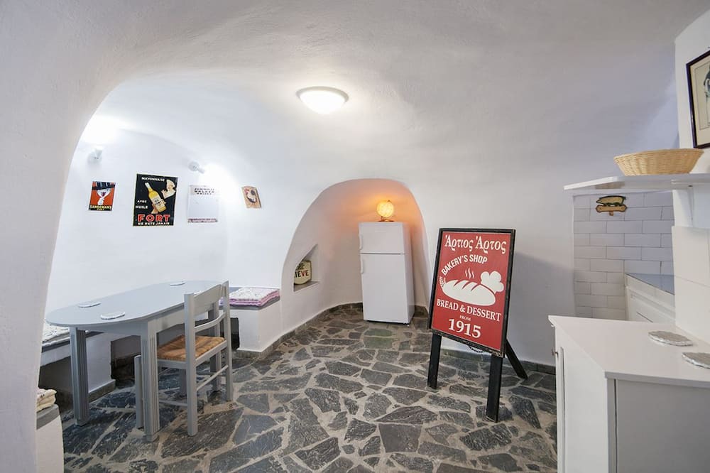 Photo of Livingroom in Vothon