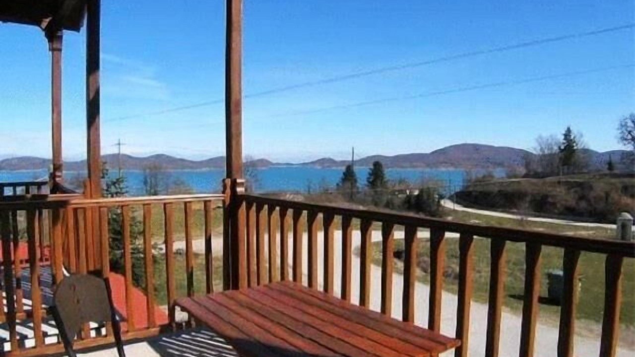 Photo of Patio Balcony in Lake Plastiras