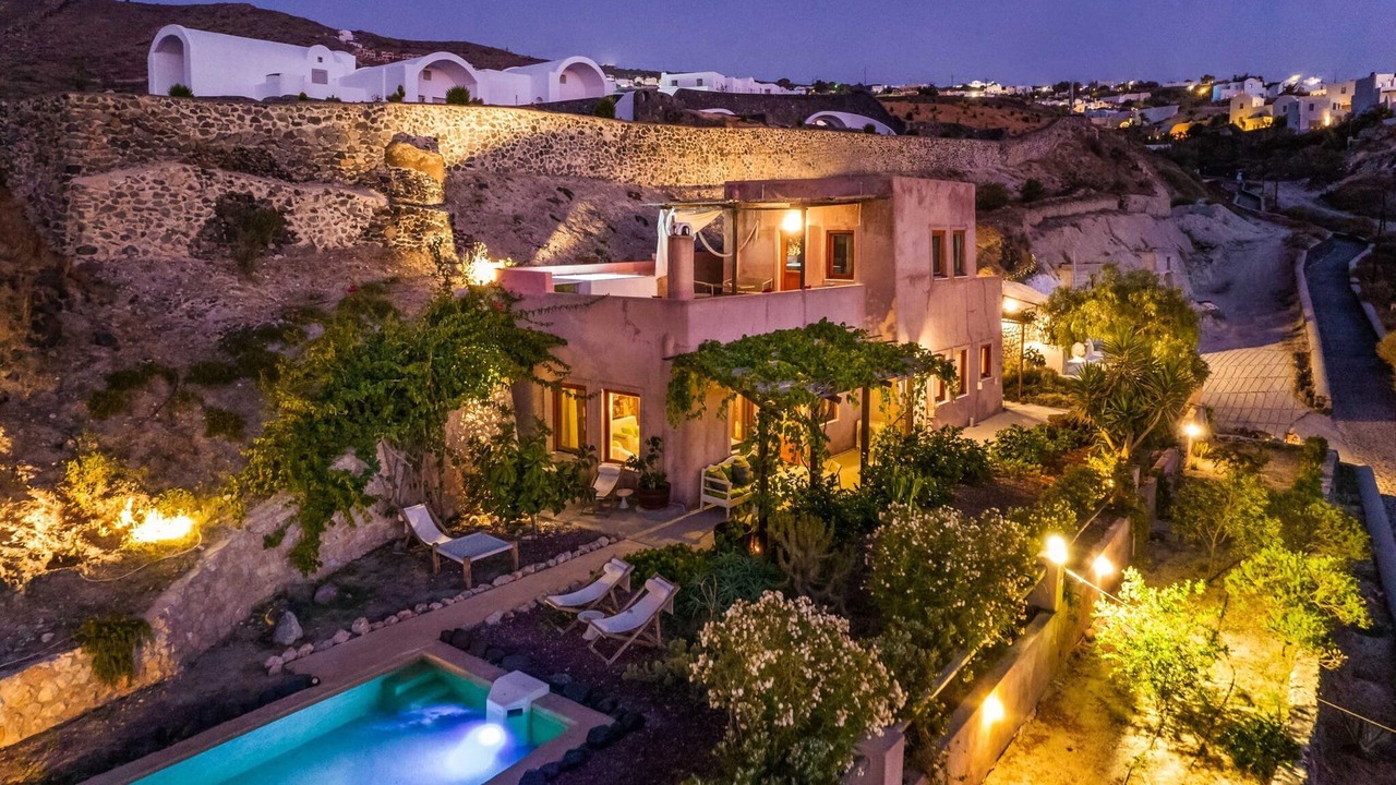 Photo of Others in Oia