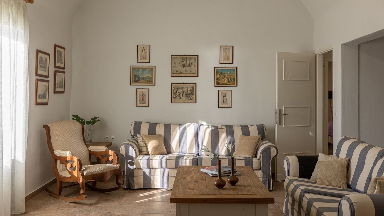 Photo of Livingroom in Perissa