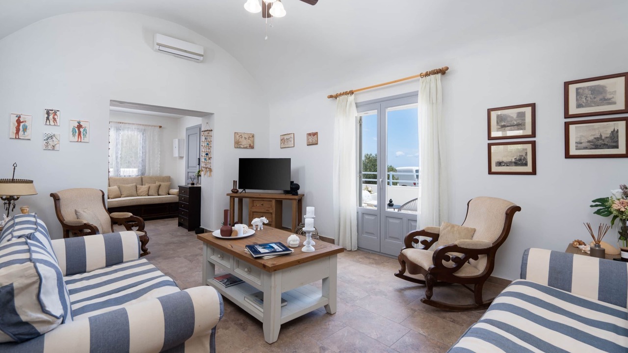 Photo of Bedroom in Perissa