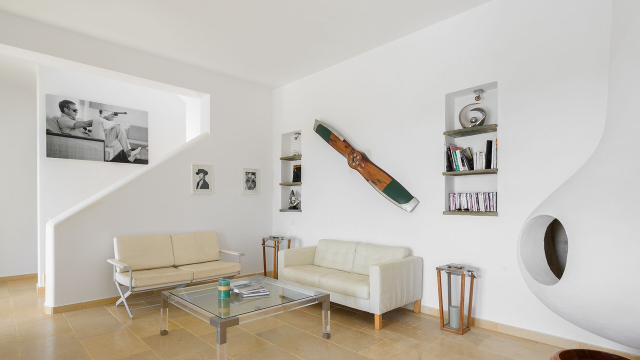 Photo of Livingroom in Andros