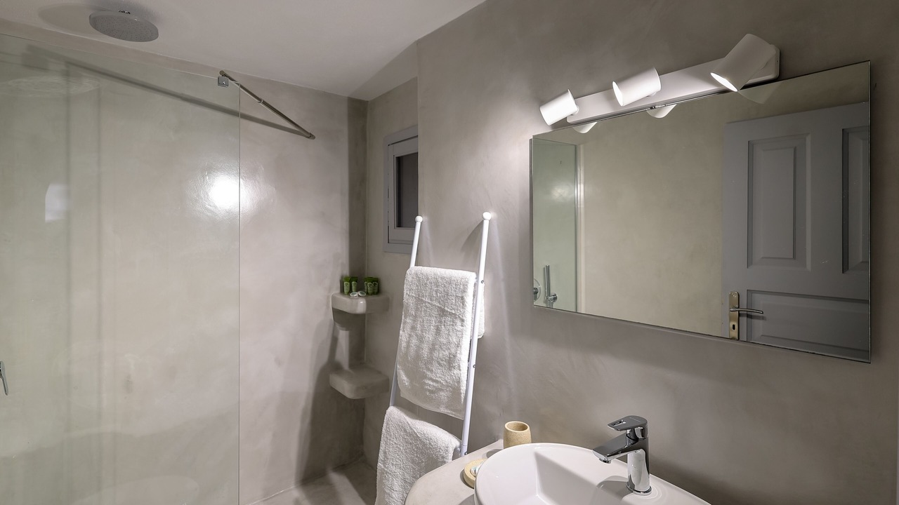 Photo of Bathroom in Kamari
