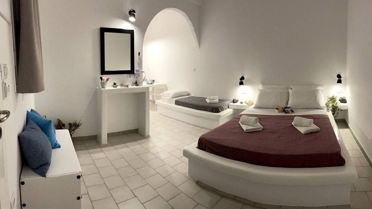 Photo of Bedroom in Perissa
