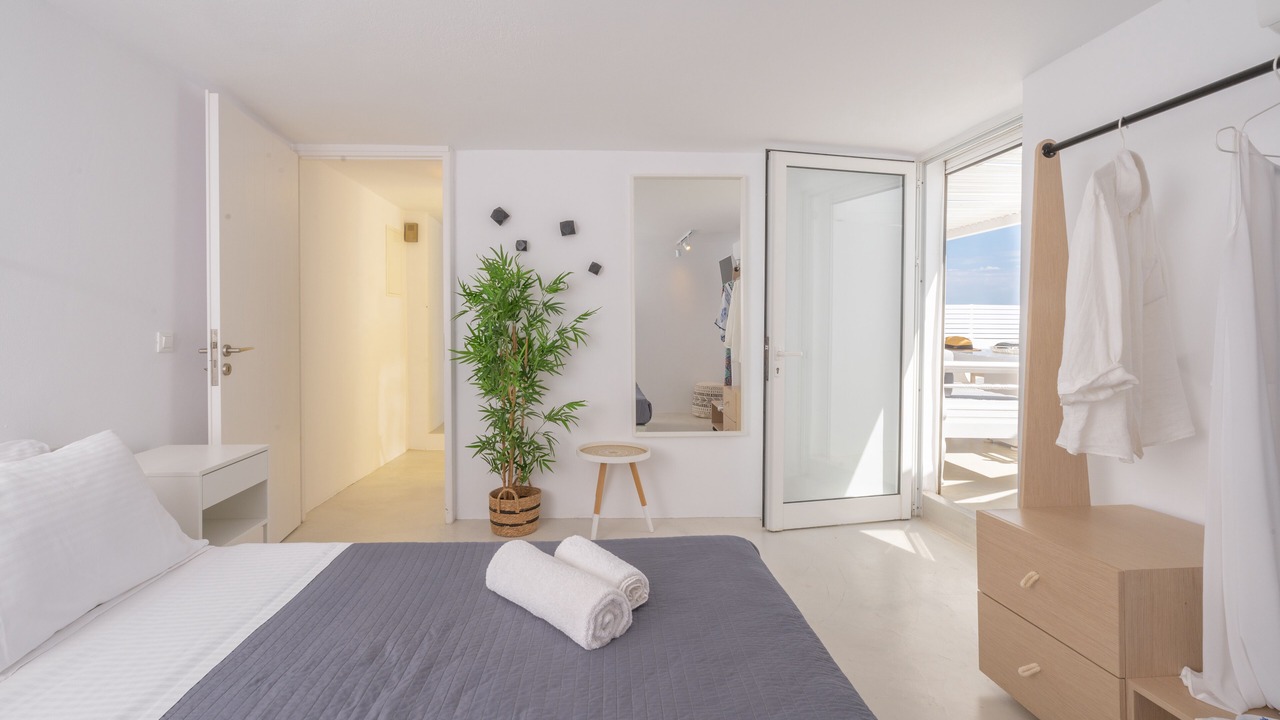 Photo of Bedroom in Imerovigli