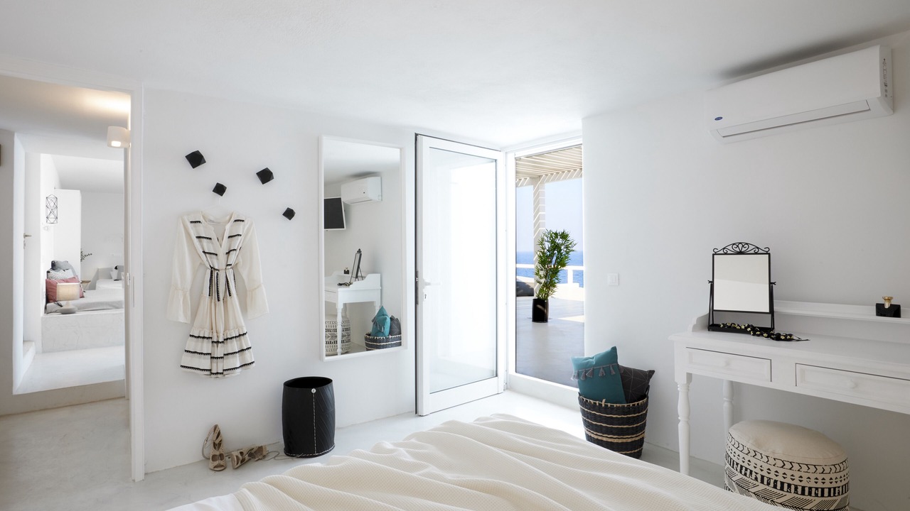 Photo of Bedroom in Imerovigli