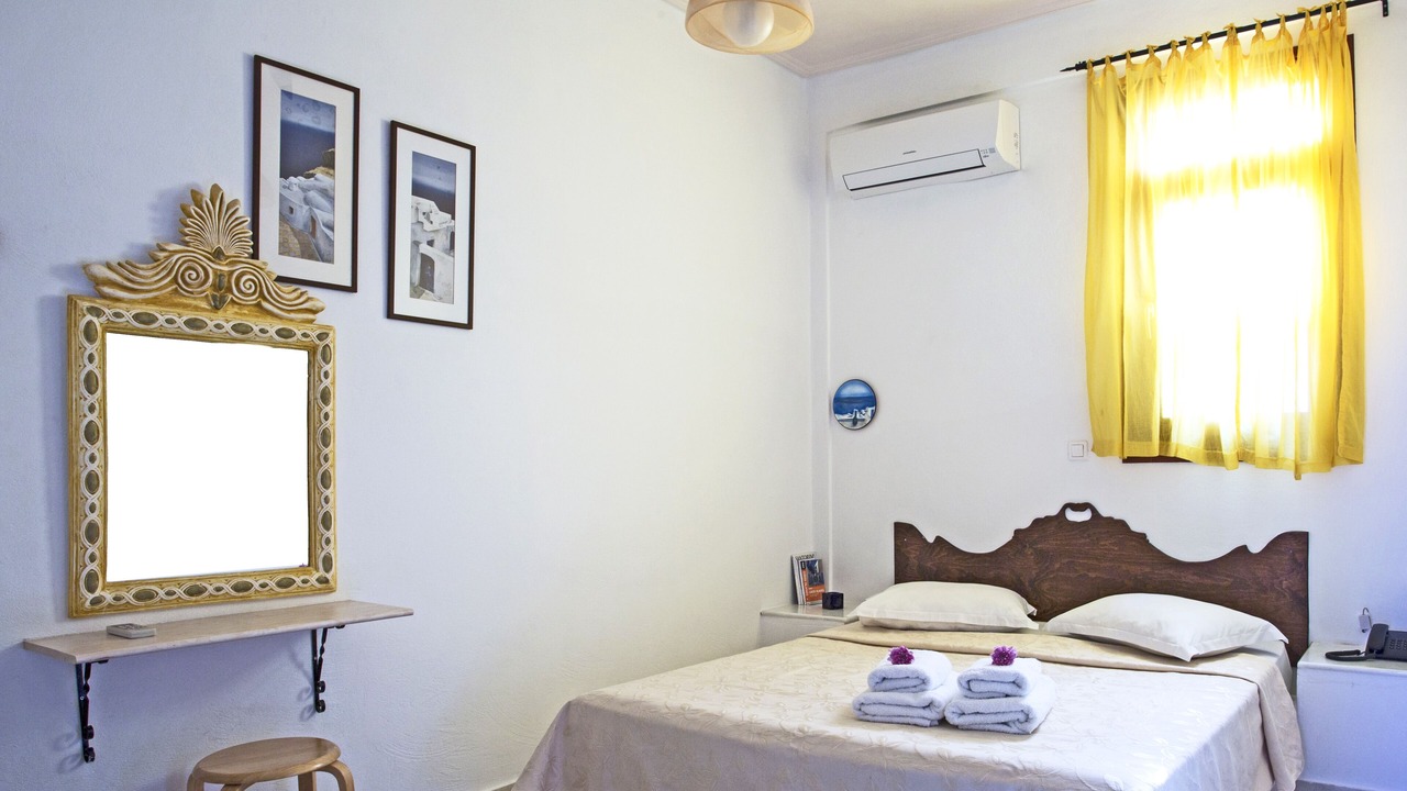 Photo of Bedroom in Perissa