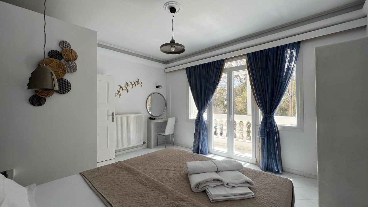 Photo of Bedroom in Perissa