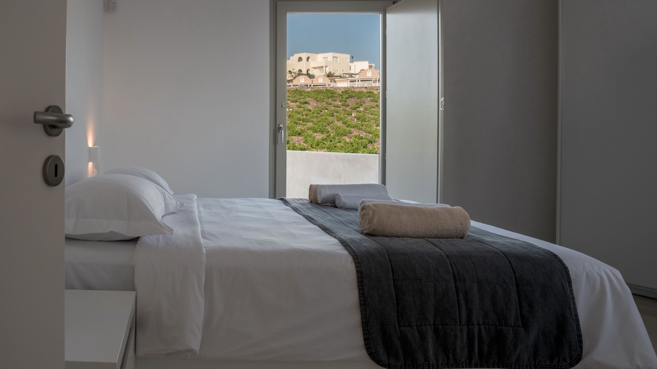Photo of Bedroom in Santorini