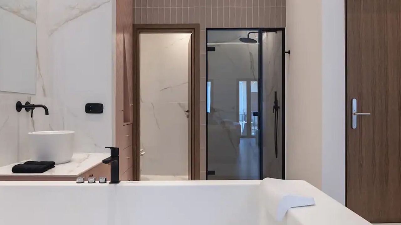 Photo of Bathroom in Mikro Metchi