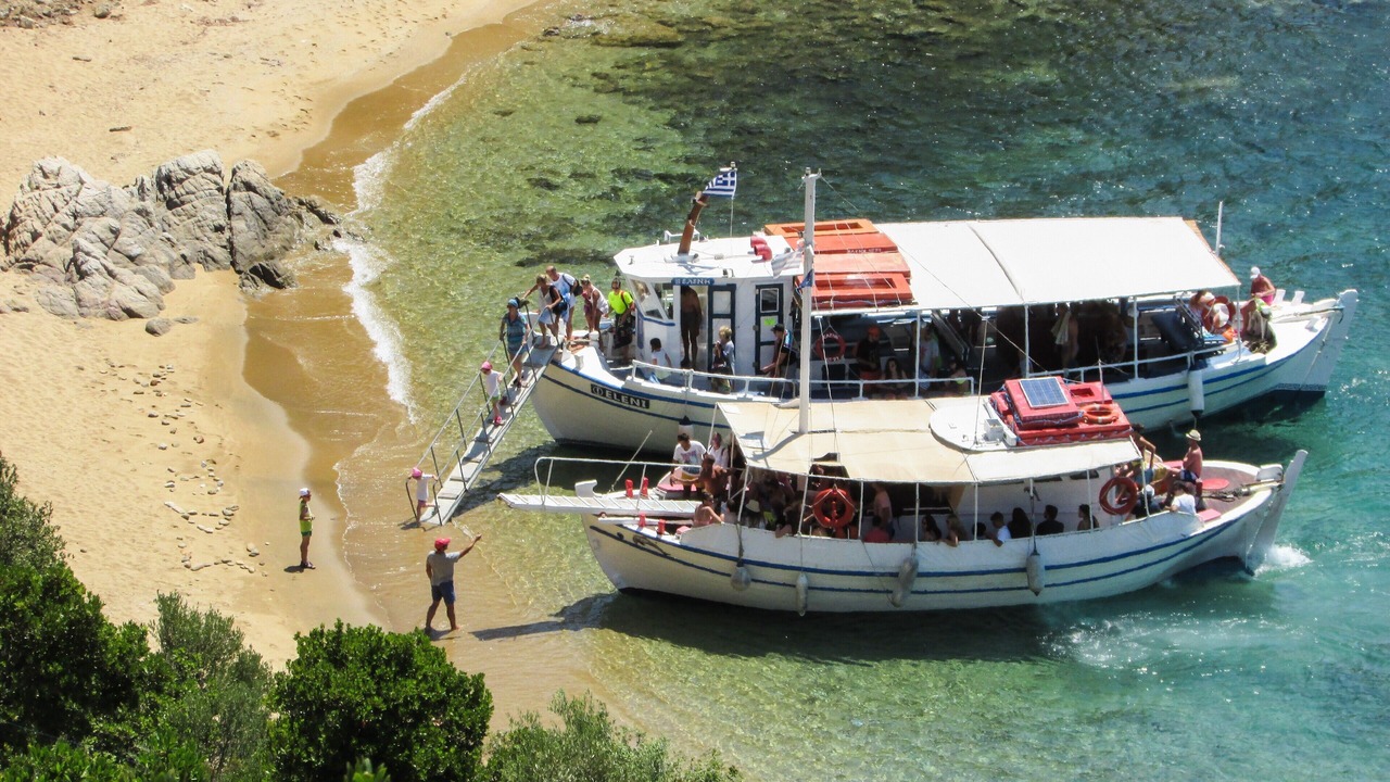 Photo of Others in Perissa