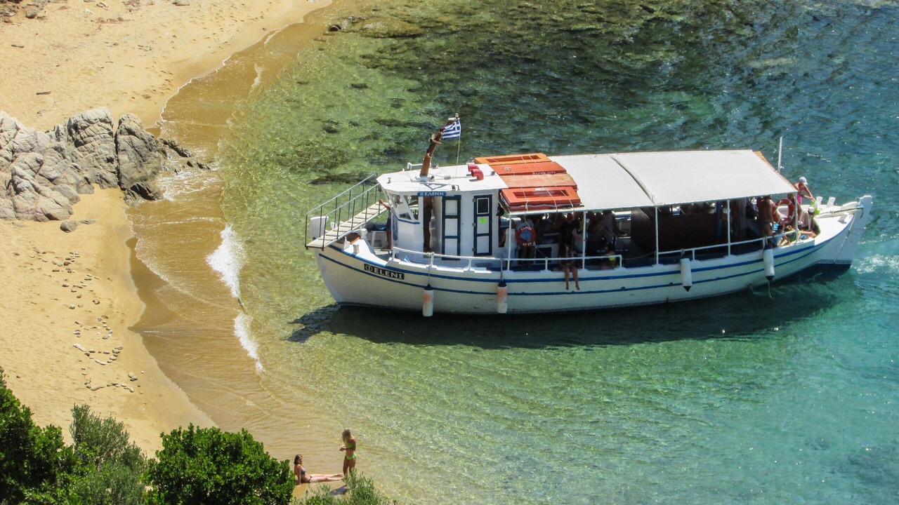 Photo of Others in Perissa