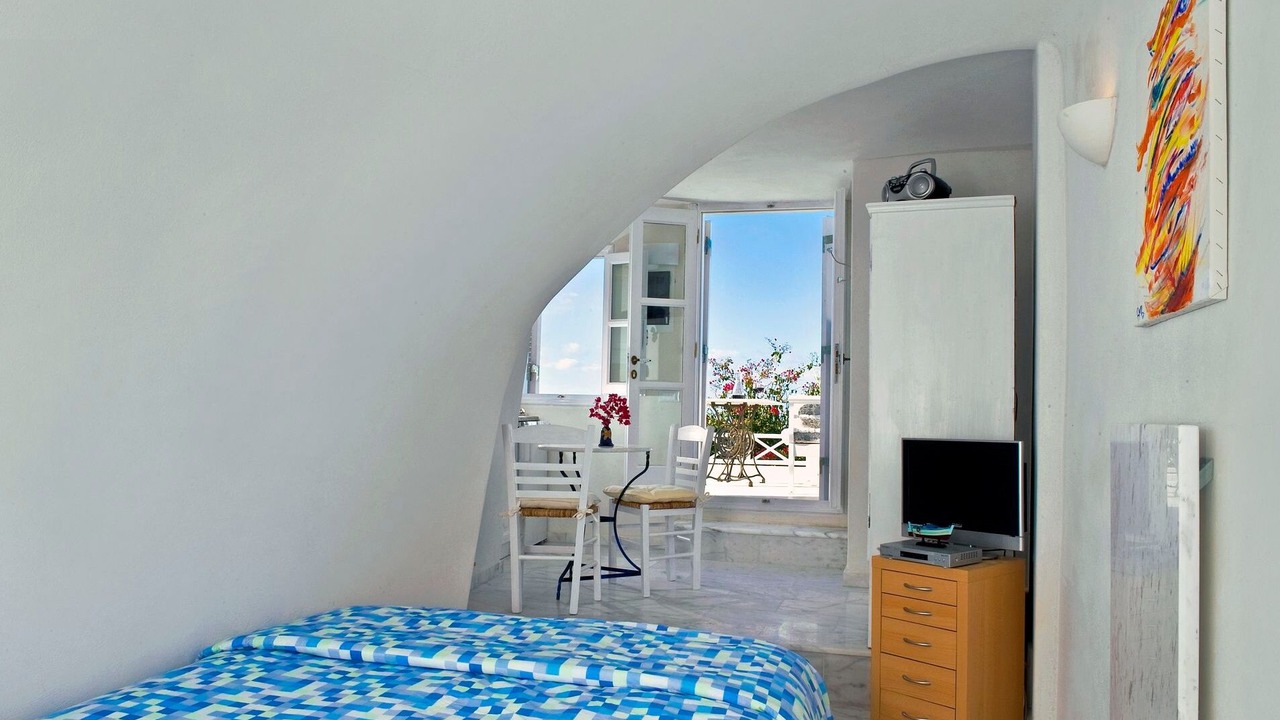 Photo of Bedroom in Firostefani