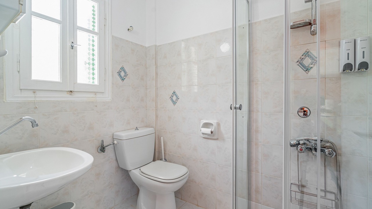 Photo of Bathroom in Vathy