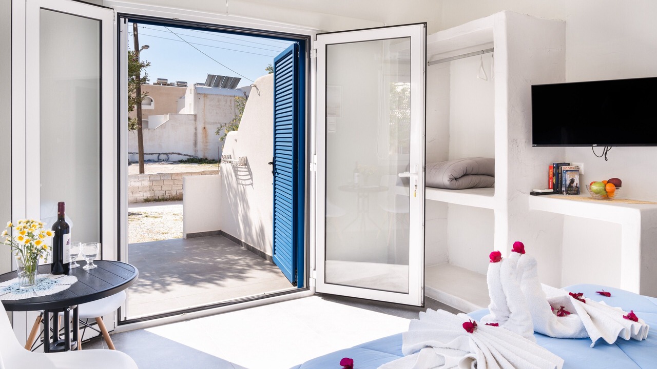 Photo of Bedroom in Perissa