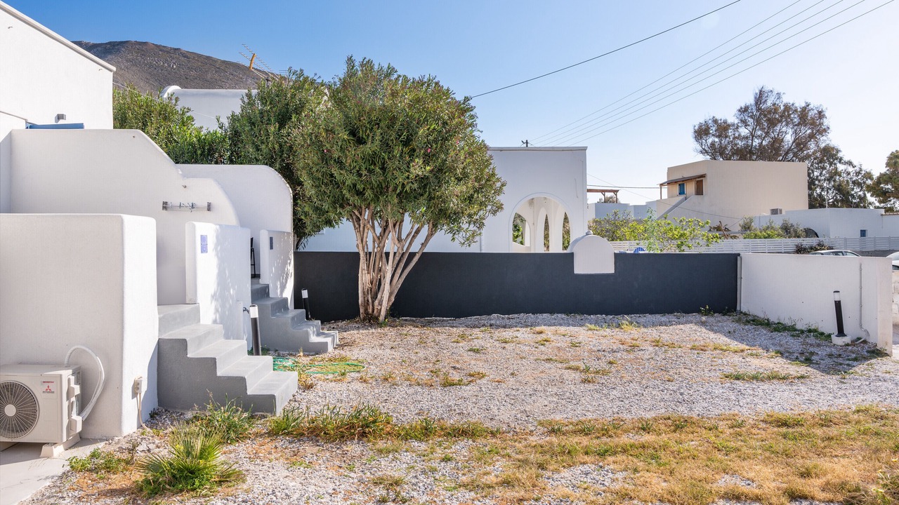 Photo of Outdoor in Perissa