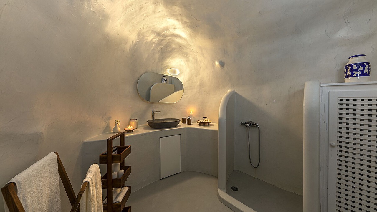 Photo of Bathroom in Oia