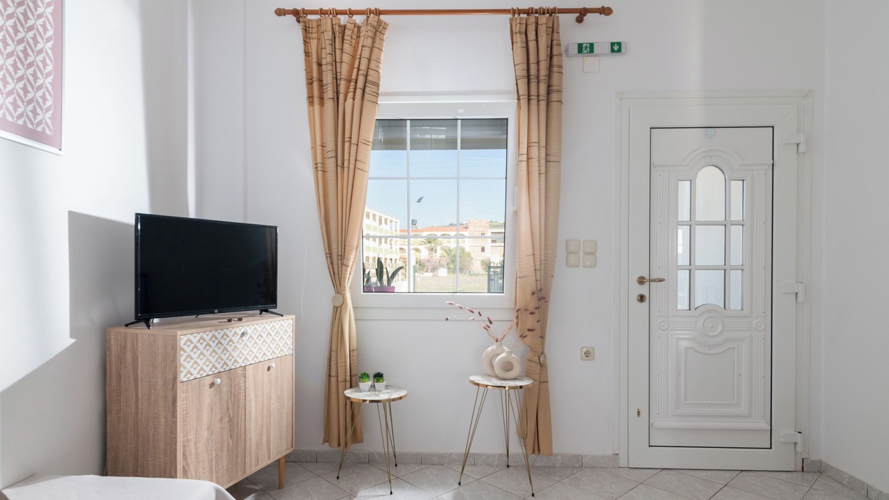 Photo of Bedroom in Neo Kalamaki