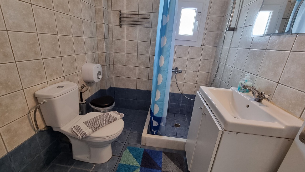 Photo of Bathroom in Perissa