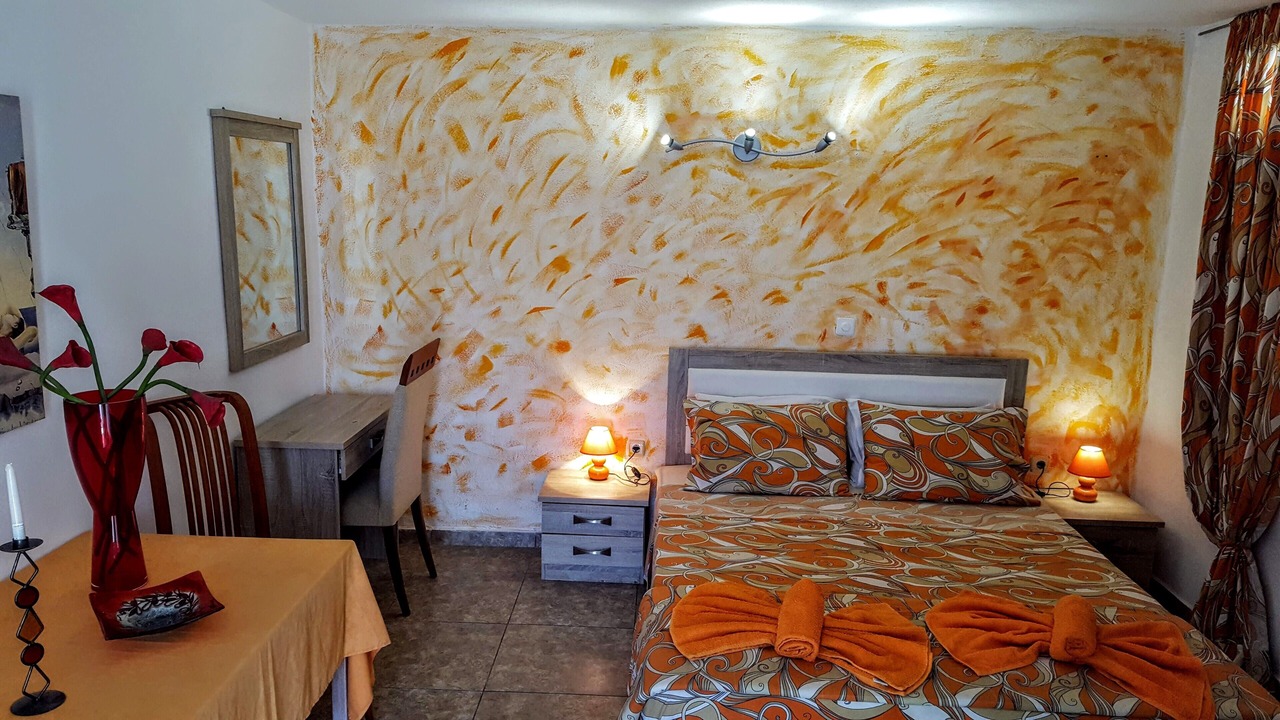 Photo of Bedroom in Perissa