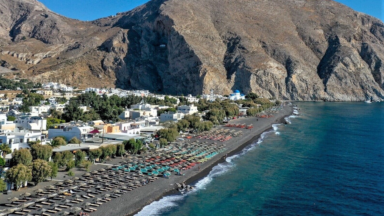 Photo of Others in Perissa