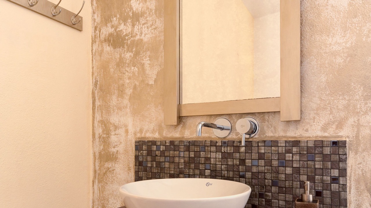 Photo of Bathroom in Perissa
