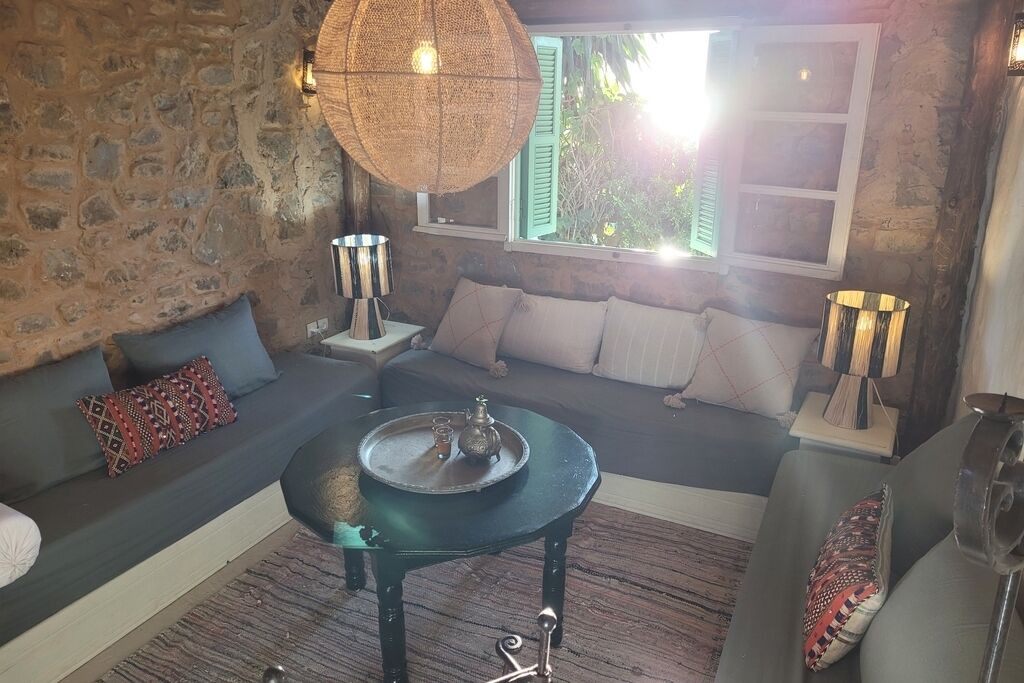 Photo of Livingroom in Sahel Chamali