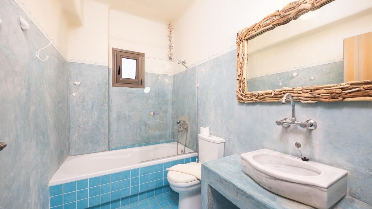 Photo of Bathroom in Panormos
