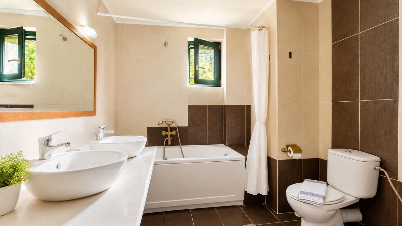 Photo of Bathroom in Vlichada