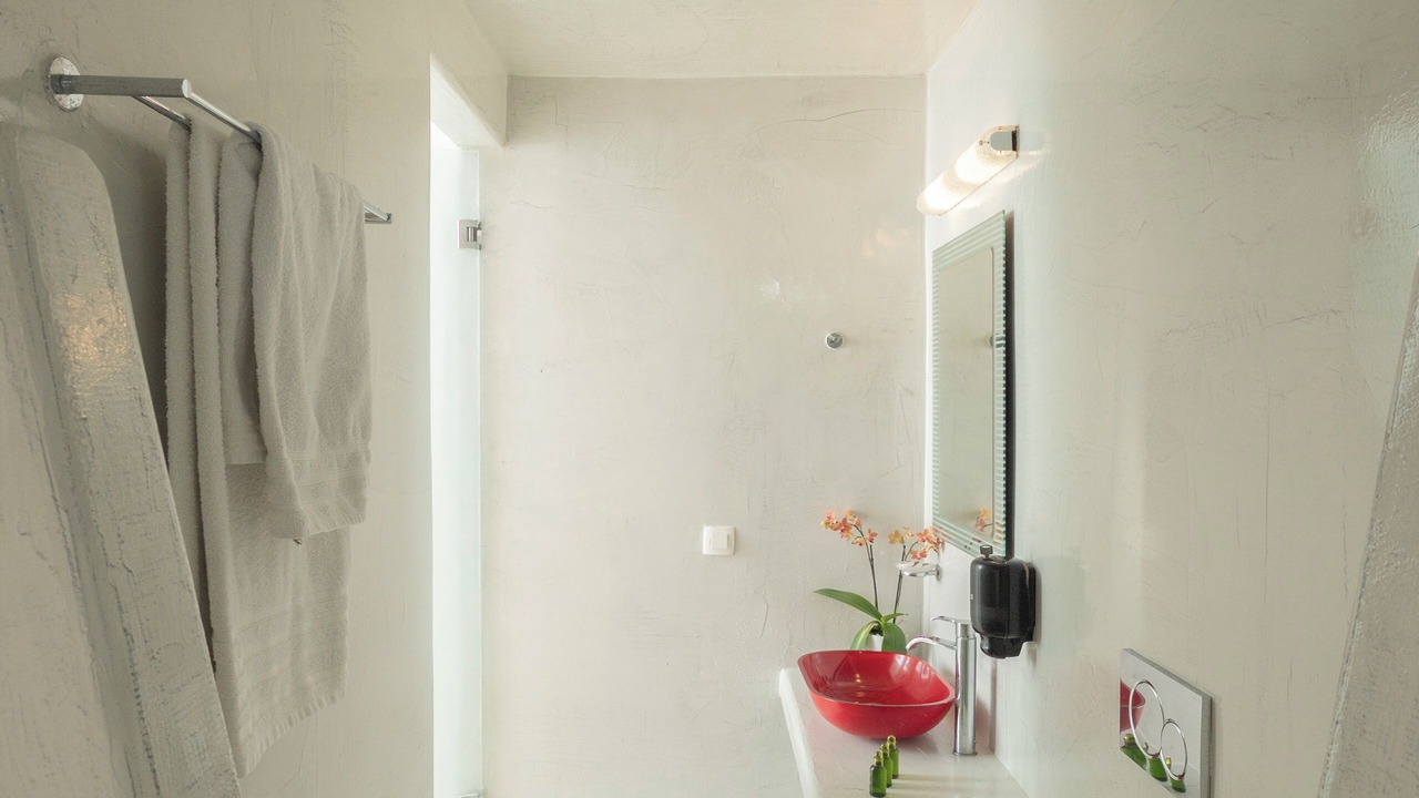 Photo of Bathroom in Perissa