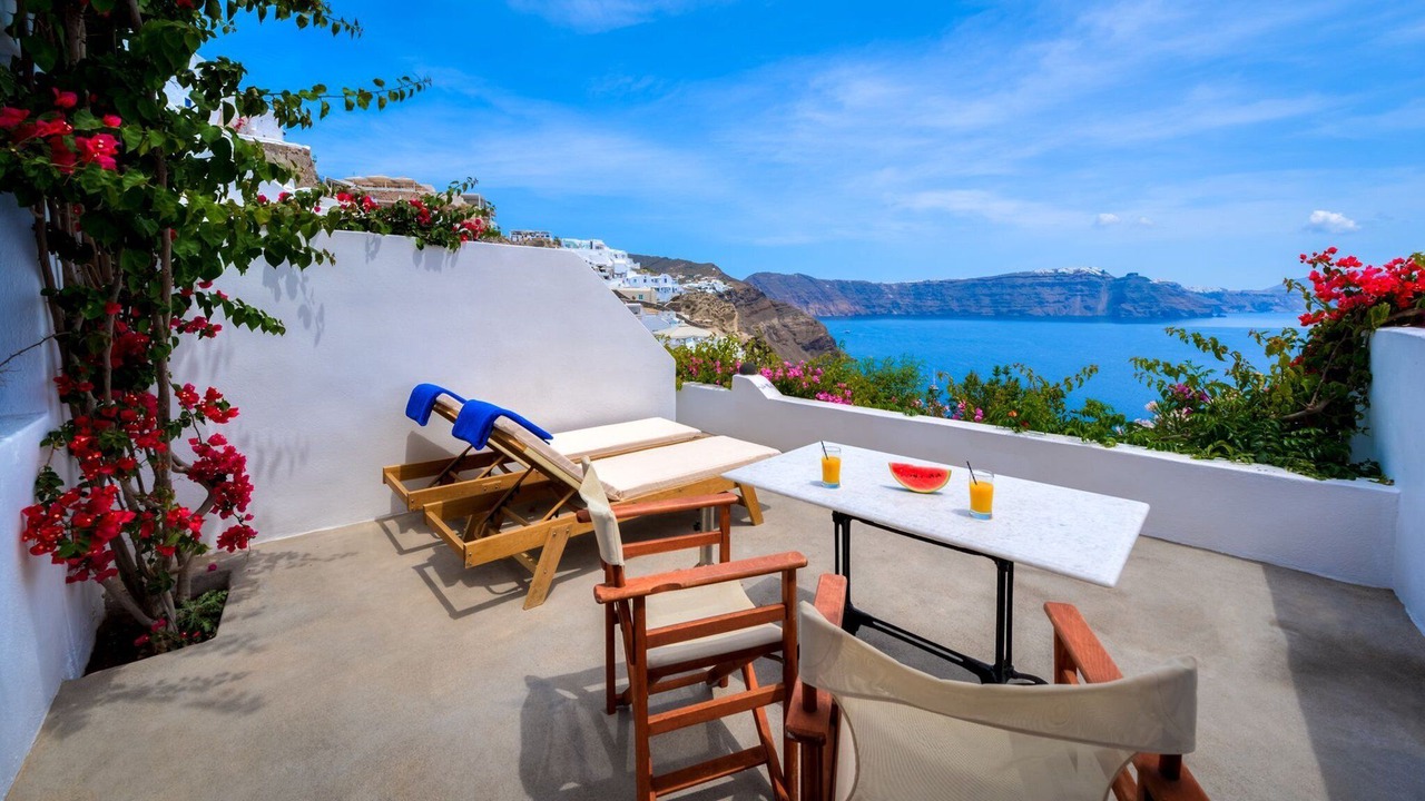 Photo of Others in Oia