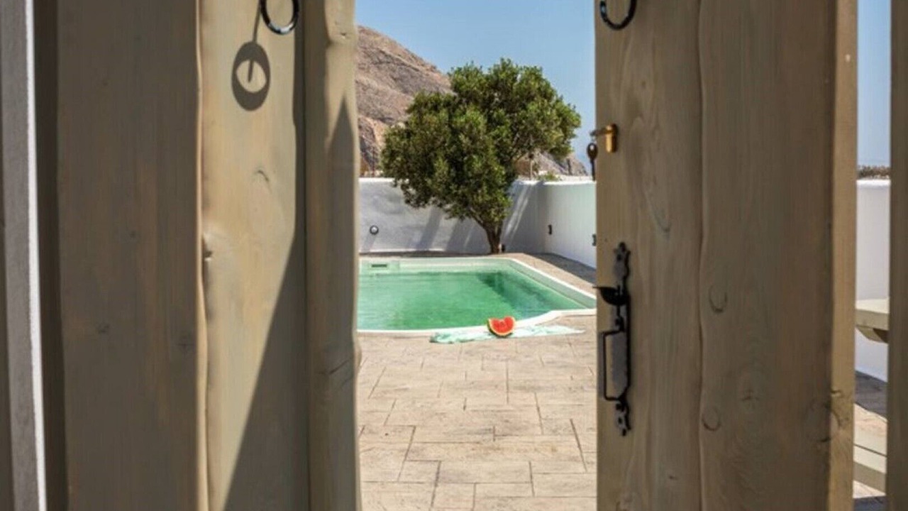 Photo of Outdoor in Perissa