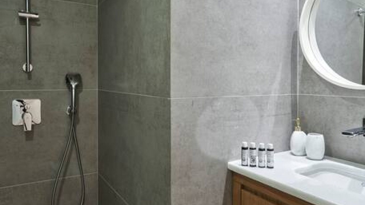 Photo of Bathroom in Ilisia