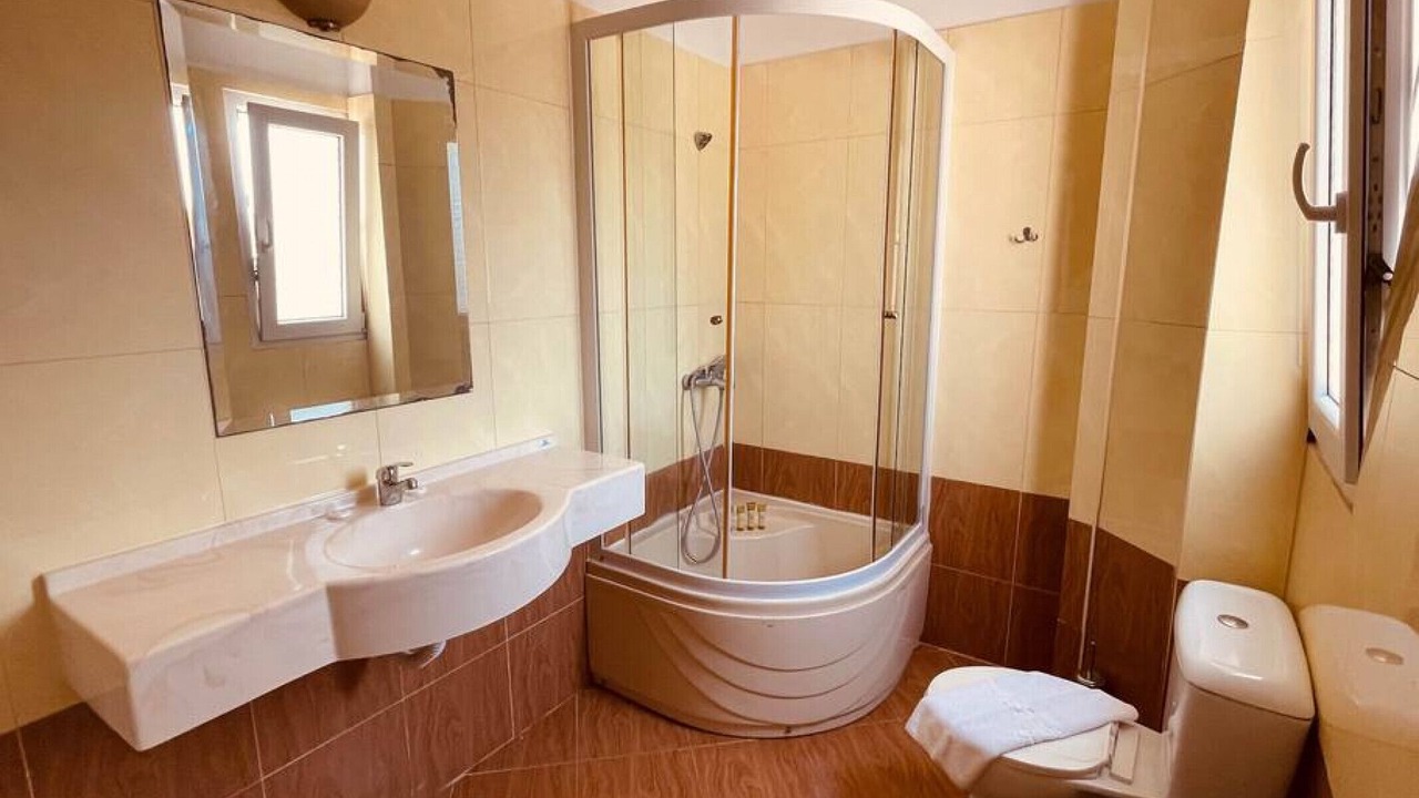 Photo of Bathroom in Platanias Town