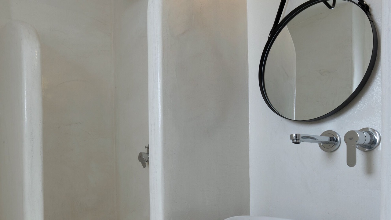 Photo of Bathroom in Perissa