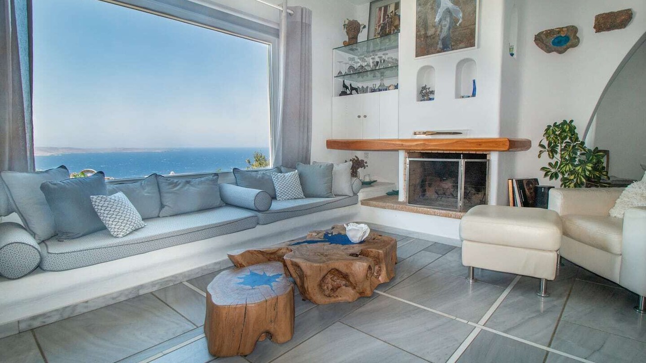 Photo of Livingroom in Ornos
