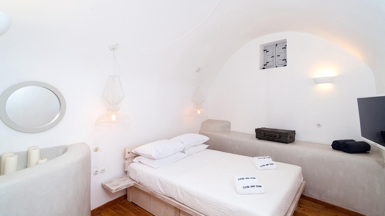 Photo of Bedroom in Emporio