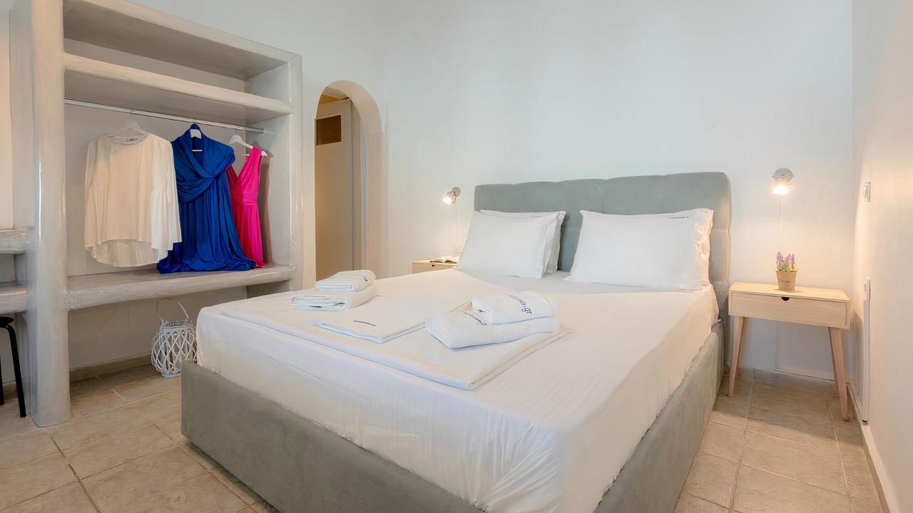 Photo of Bedroom in Fira