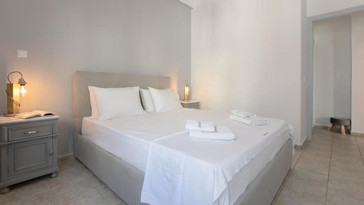 Photo of Bedroom in Fira