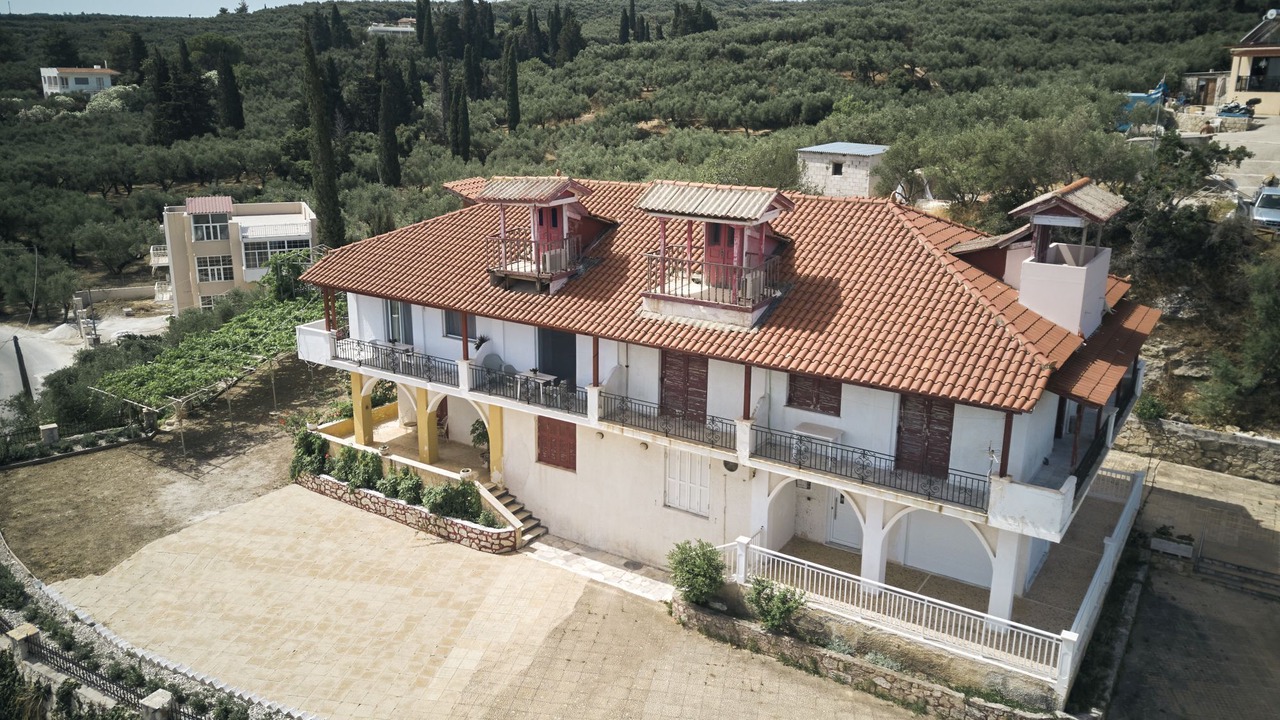 Photo of Outdoor in Alikanas