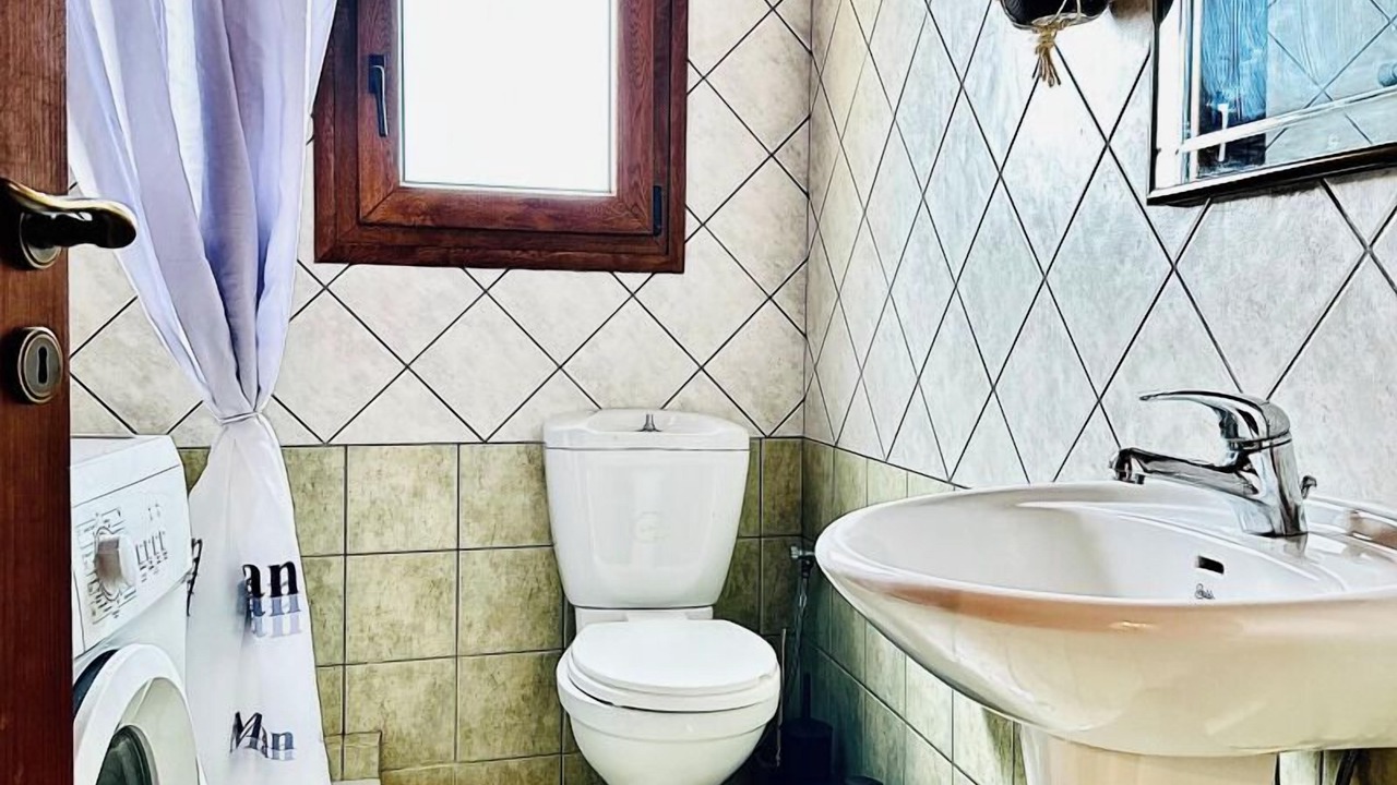 Photo of Bathroom in Elaia