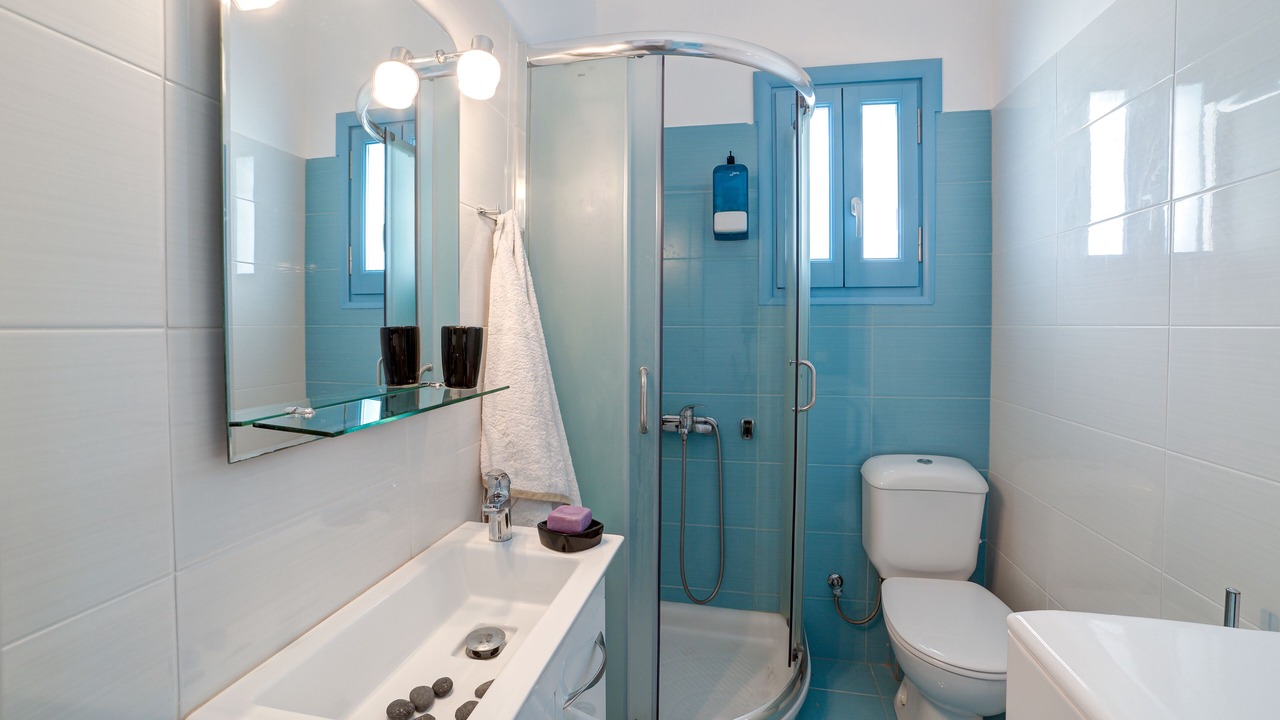 Photo of Bathroom in Perissa