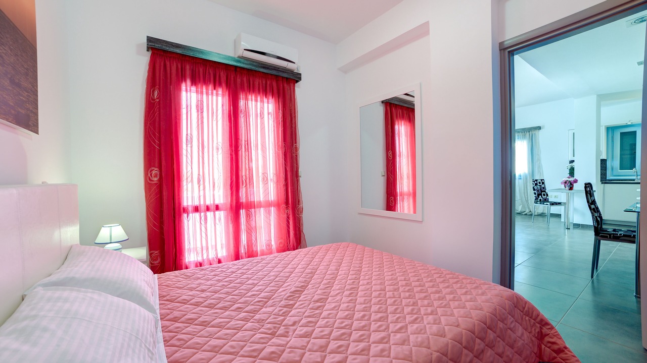 Photo of Bedroom in Perissa