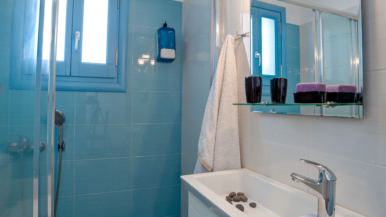 Photo of Bathroom in Perissa
