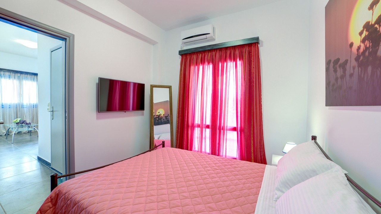 Photo of Bedroom in Perissa