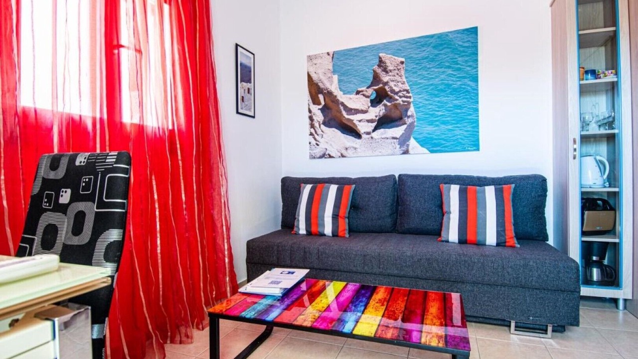 Photo of Livingroom in Perissa